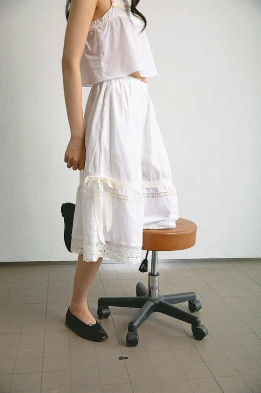 <cheap art label> Lace Cropped Pants