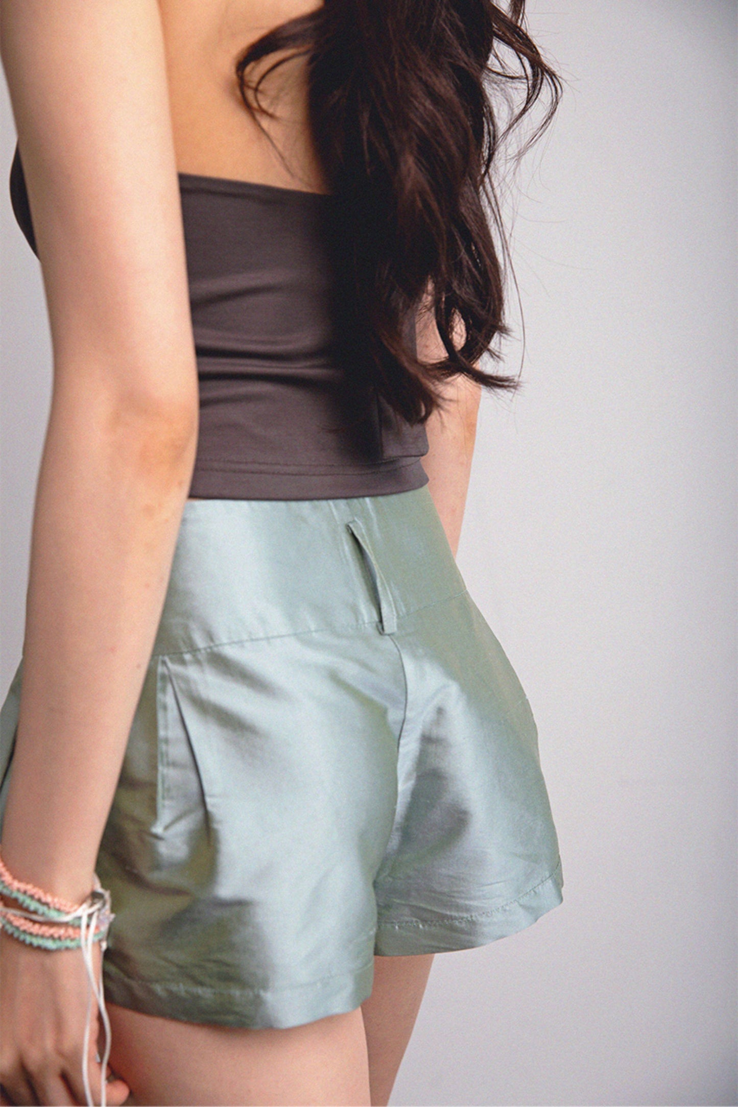 <cheap art label> Silk Low-Rise Shorts