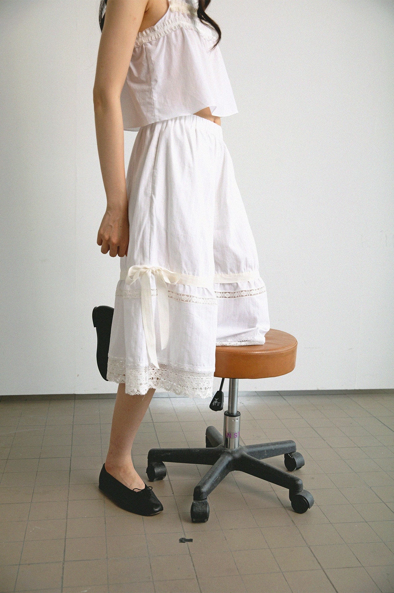 <cheap art label> Lace Cropped Pants