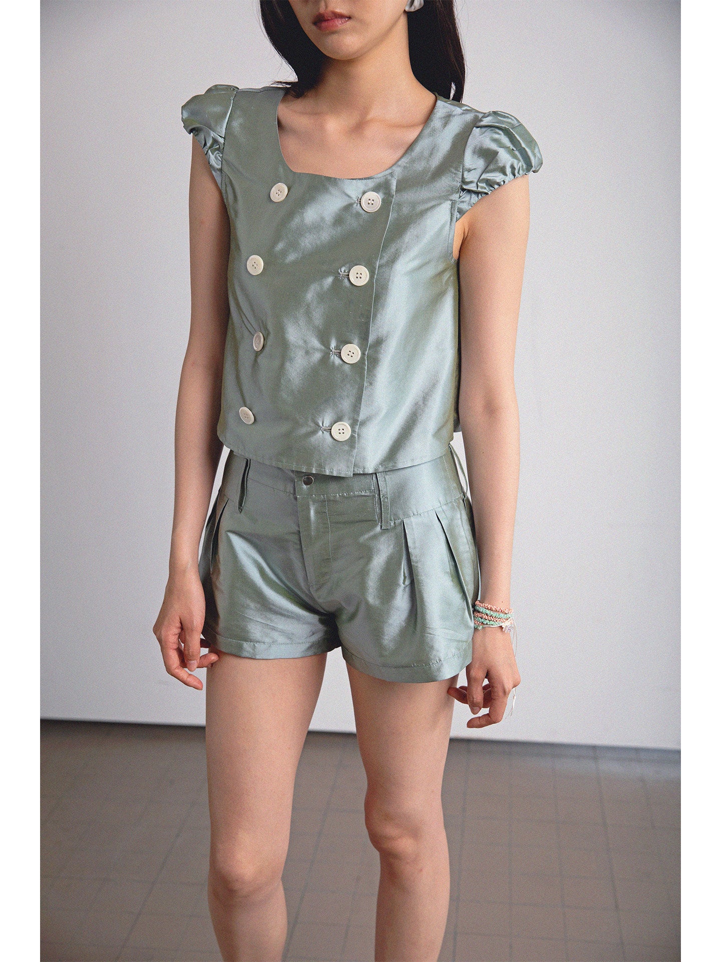 <cheap art label> Silk Low-Rise Shorts