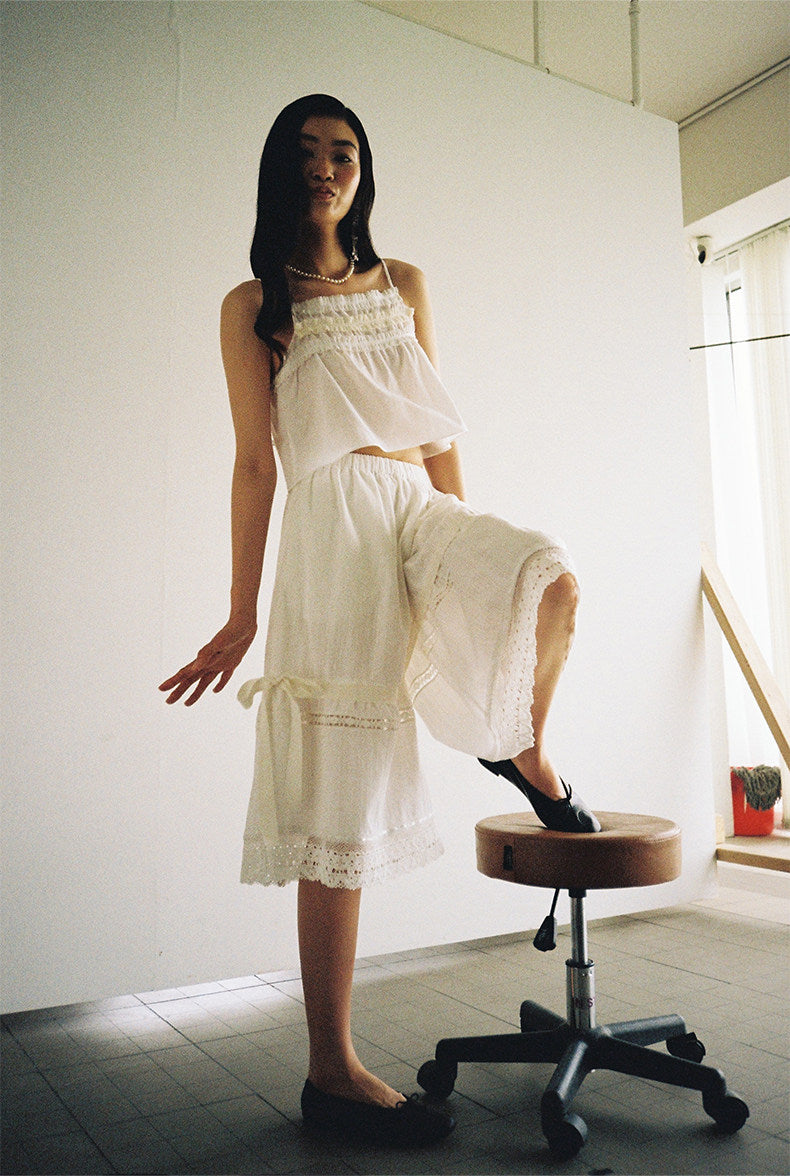 <cheap art label> Lace Cropped Pants