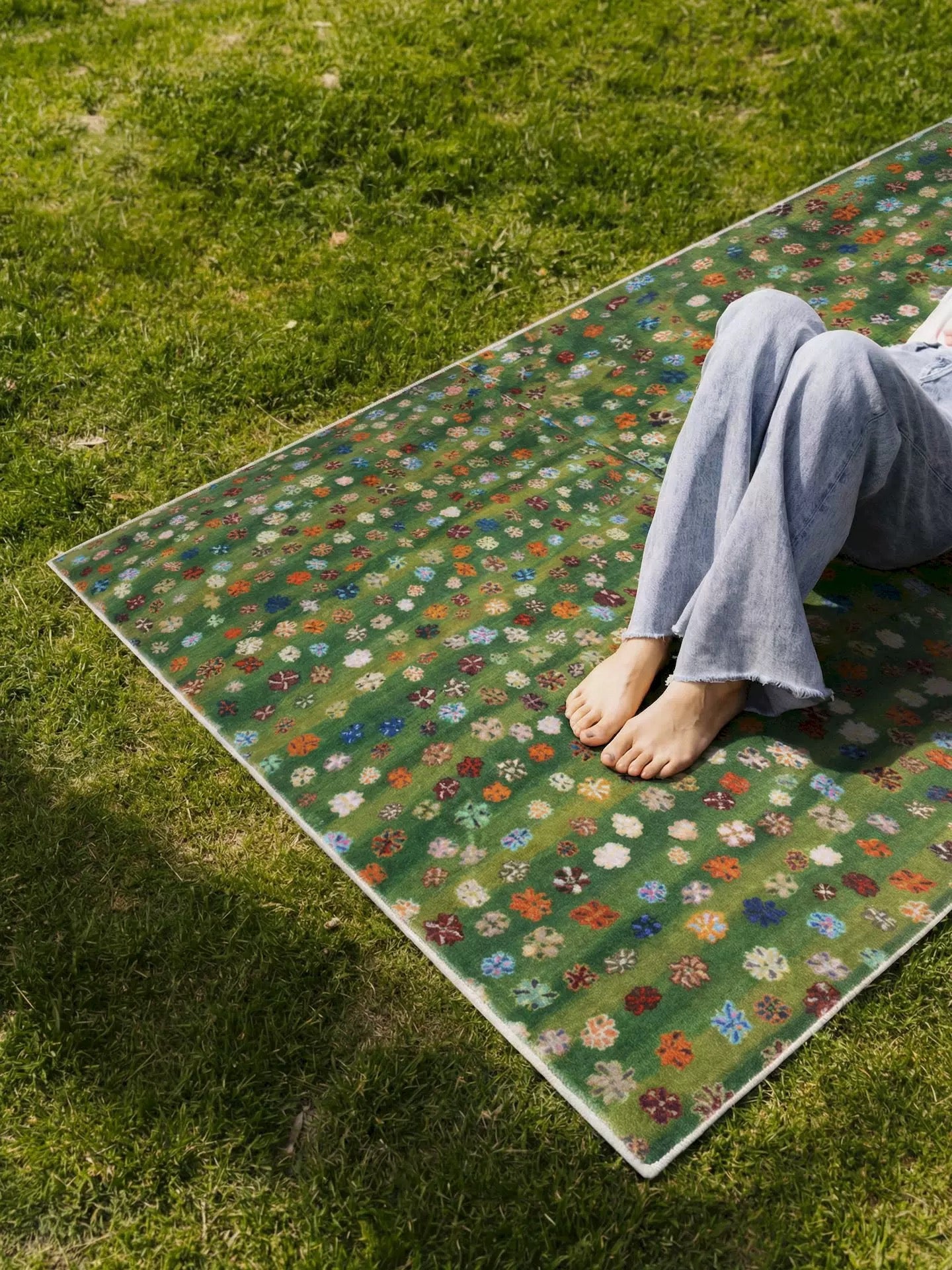 【TRIPPY】小花柄ラグ