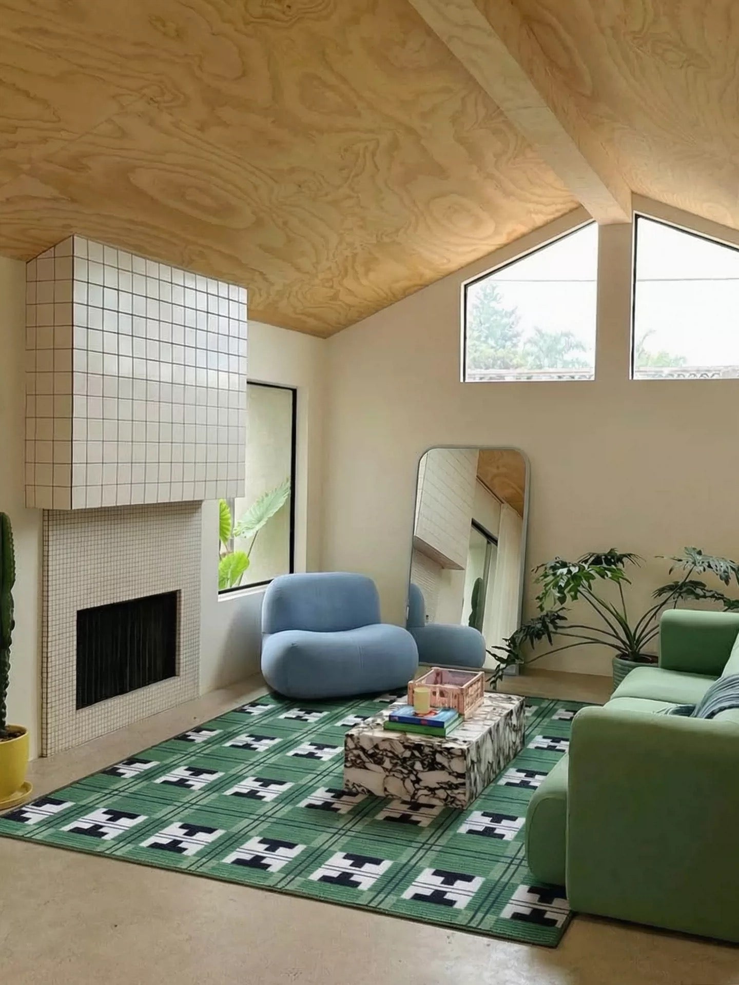 【TRIPPY】バウハウスラグ