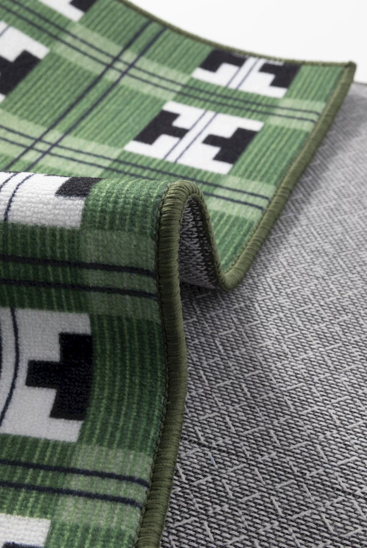 【TRIPPY】バウハウスラグ