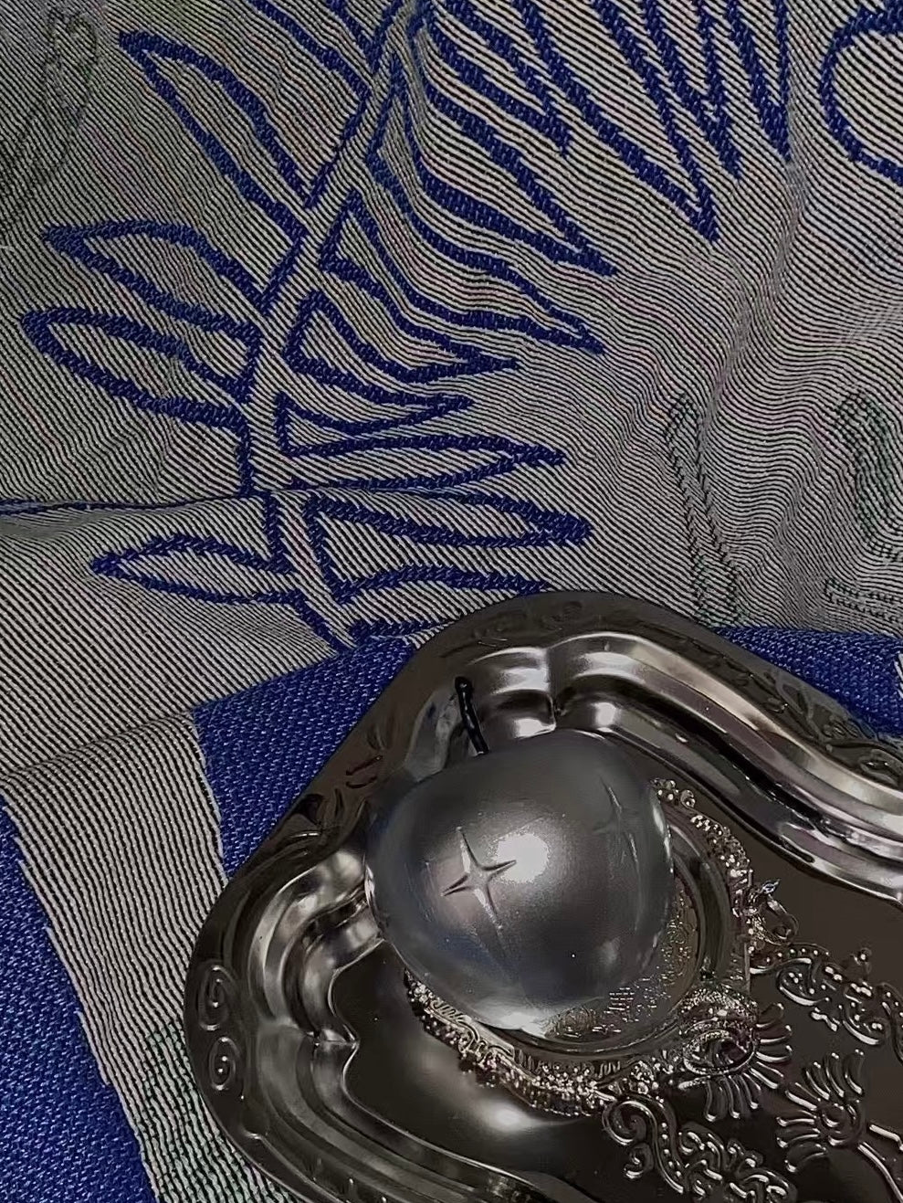 【LAB SUPERNOVA】イズンの銀の林檎 アロマキャンドル