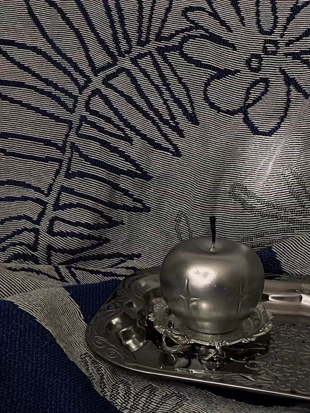 【LAB SUPERNOVA】イズンの銀の林檎 アロマキャンドル