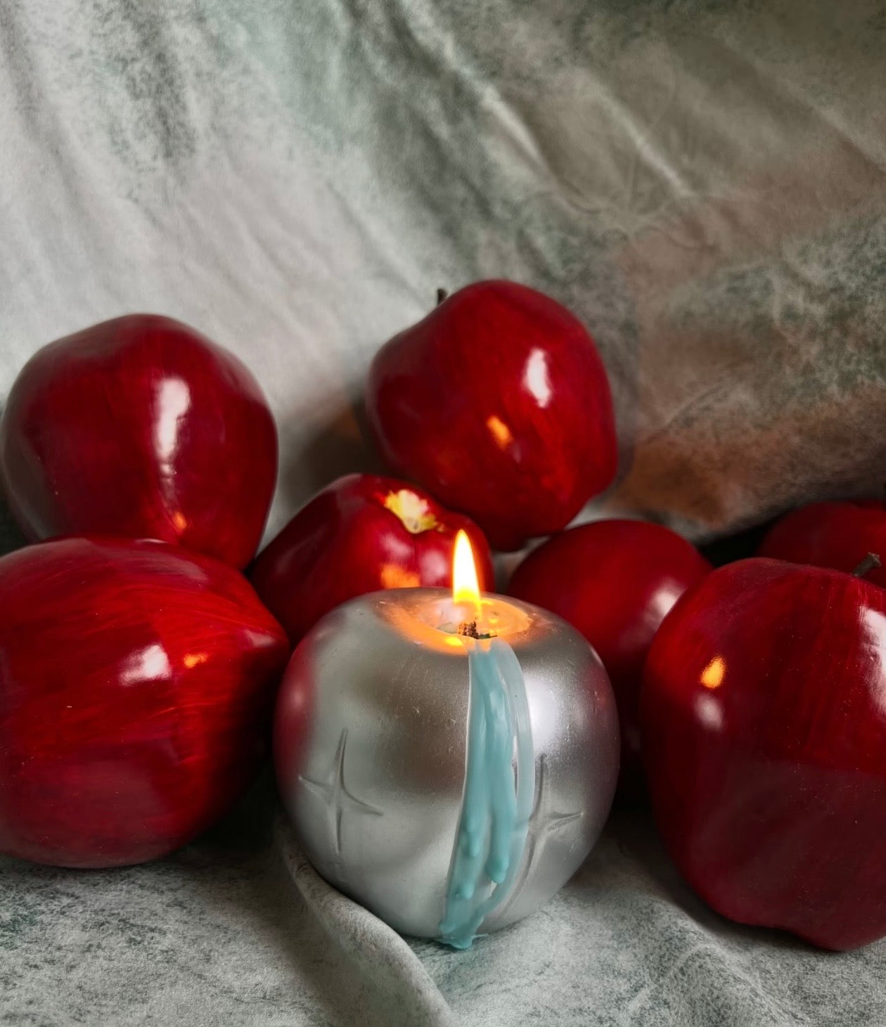 【LAB SUPERNOVA】イズンの銀の林檎 アロマキャンドル