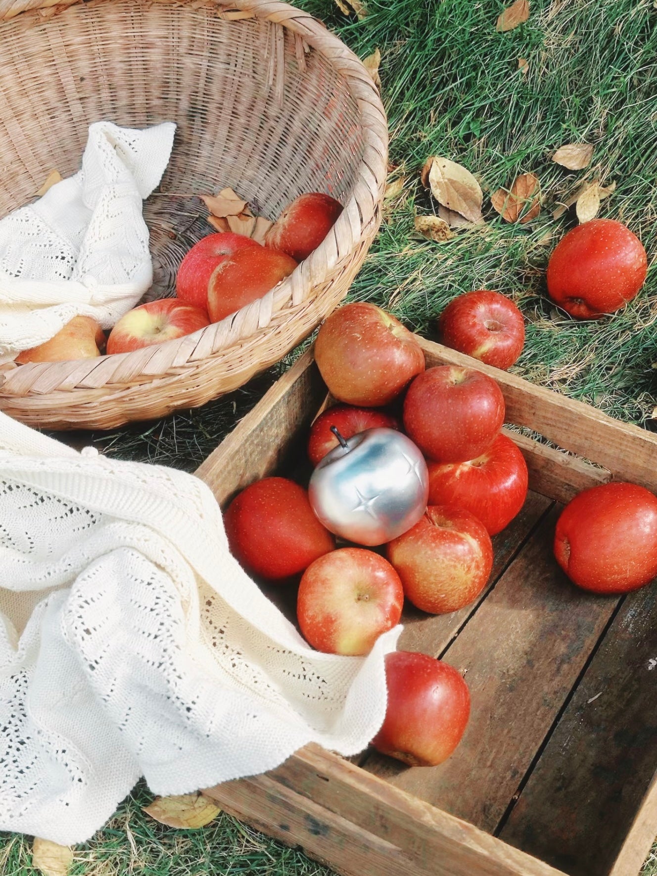 【LAB SUPERNOVA】イズンの銀の林檎 アロマキャンドル