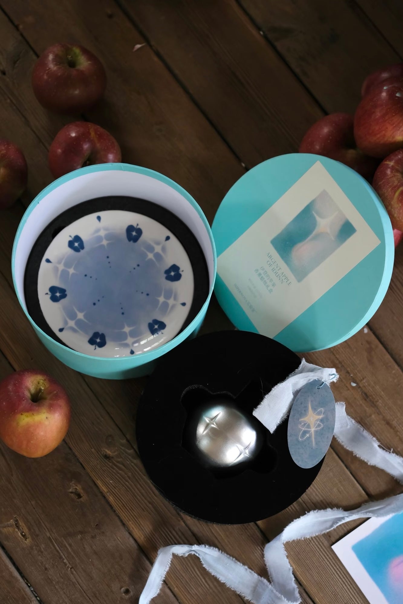 【LAB SUPERNOVA】イズンの銀の林檎 アロマキャンドル