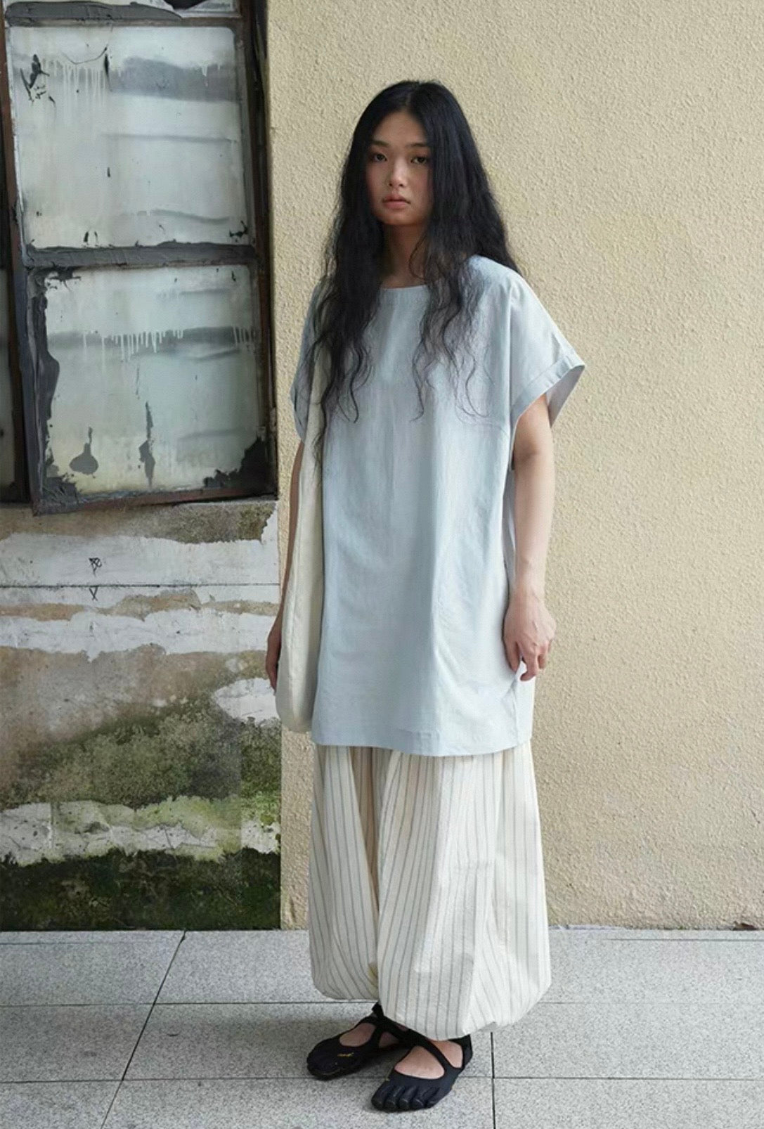 <Another i.> Oversized Longline T-Shirt
