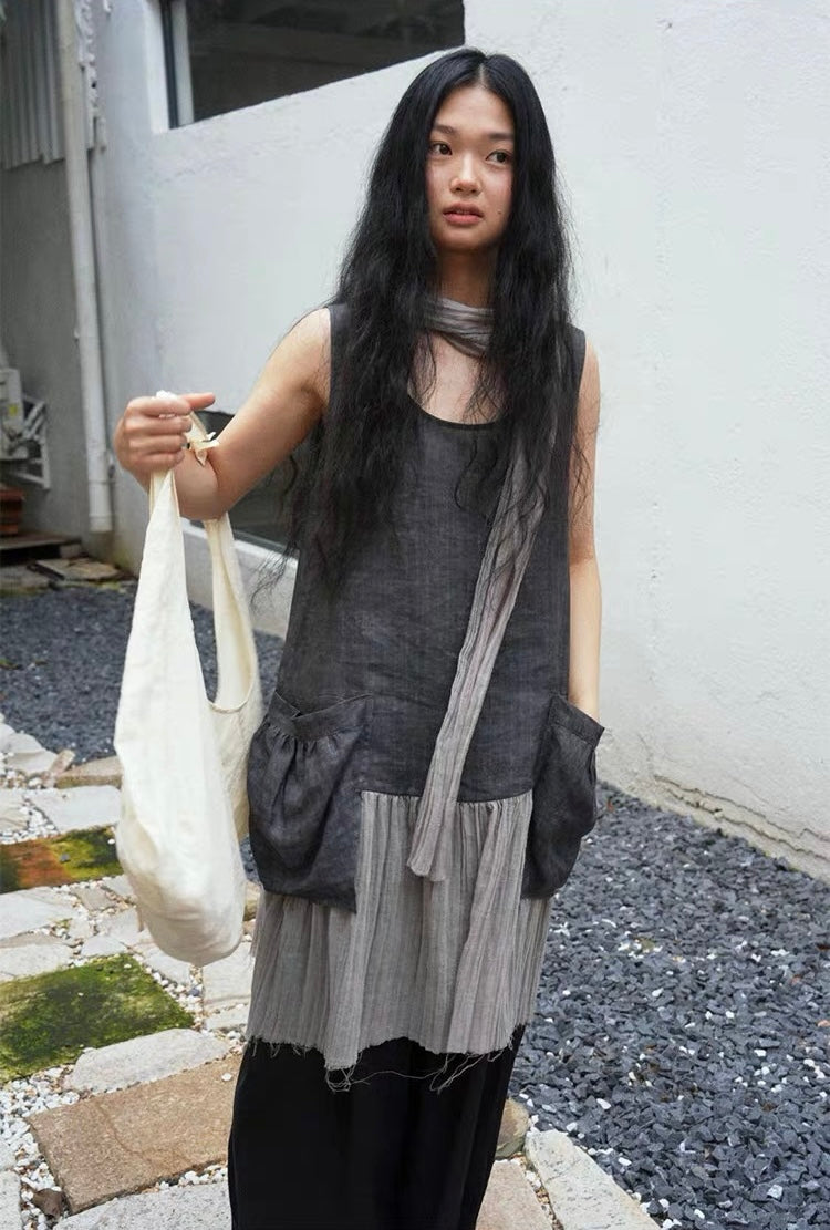 <Another i.> Adjustable Egg-Shaped Crossbody Bag